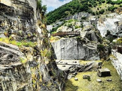 A Fossacava con l’Imperatore: sabato 4 aprile visita guidata teatralizzata alla cava romana