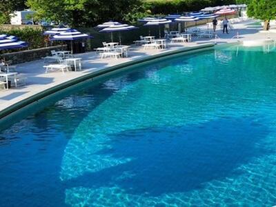 Riaprono le piscine termali di Equi