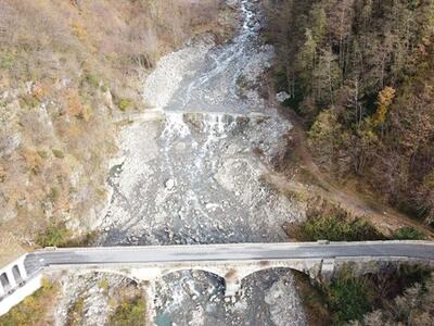 Ripristinata, dal Consorzio di Bonifica, una briglia lungo il Taverone in Lunigiana