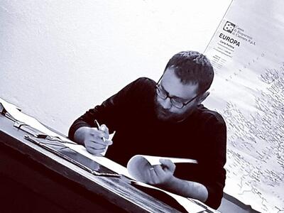 Pontremoli piange l'improvvisa scomparsa di Giacomo Pinelli, scrittore e locandiere che aveva scelto di vivere in Lunigiana