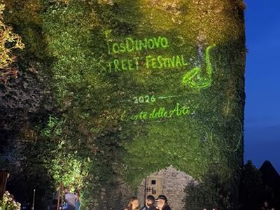 Boom di presenze al Fosdinovo Street Festival: arte e musica in tutto il borgo