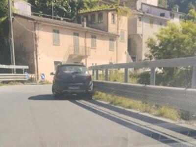 Mancanza di parcheggi a Canevara: la segnalazione di Rifondazione Comunista Massa Circolo della Montagna