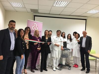 Ospedale Apuane: inaugurato l’ecografo donato dall’associazione Il Volto della Speranza al reparto di Medicina Interna