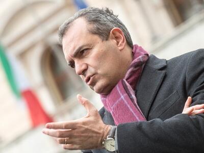 Poteri occulti: Dalla P2 alla criminalità istituzionale: Il golpe perenne contro Costituzione e democrazia. Luigi De Magistris presenta il suo libro a Villa Bertelli