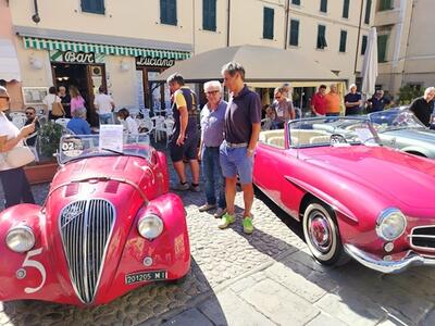 Successo a Pontremoli per la II edizione del "Concorso d'Eleganza Auto Storiche AC Massa Carrara"