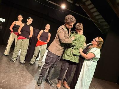 Successo per la rivisitazione di "Antigone" al Fuori luogo di Carrara