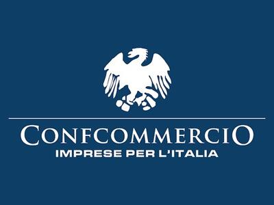Acquisti natalizi, propensione in crescita in Toscana: l'analisi di Confcommercio