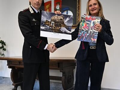 Scambio degli auguri natalizi tra il questore e il comandante provinciale dei carabinieri di Massa Carrara