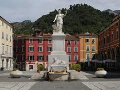 Partono a Carrara i restauri della statua di Beatrice d'Este, della statua della Sirena e a Codena del monumento ai caduti