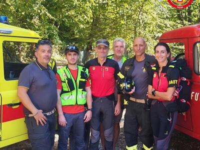 Si perde sul Monte Brugiana: salvato del Soccorso Alpino di Massa un giovane escursionista