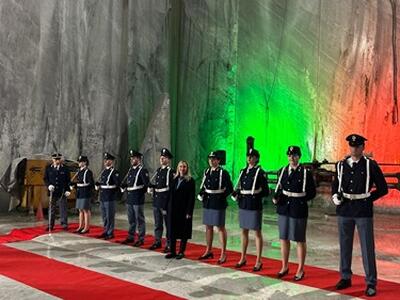 Massa Carrara celebra il 174° Anniversario della Polizia di Stato: un bilancio tra innovazione tecnologica, controllo del territorio e protezione delle fragilità