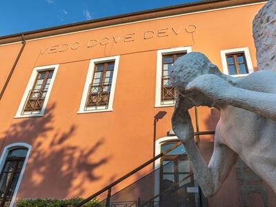 Il Comune di Carrara con il mudaC è partner del progetto di residenza artistica e di ricerca SUPERTOSCANA