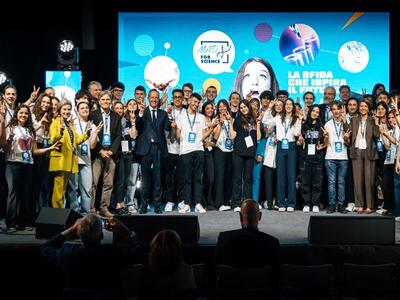 Concorso Nazionale per scuole Mad for Science: nelle 50 scuola che hanno superato la prima fase c'è anche lo Zaccagna - Galilei di Carrara