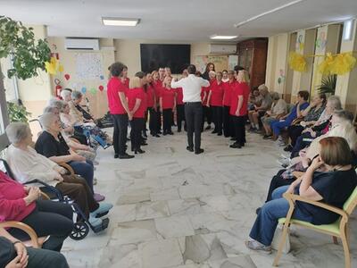 Musica e emozioni alla RSA Regina Elena di Carrara