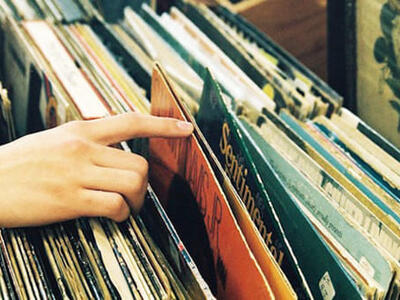 “Inchiostro a 33 giri”: Caparezza protagonista della prima edizione del festival del fumetto e del vinile