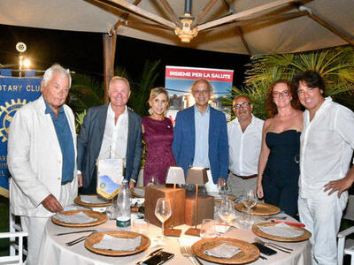 Prevenzione oncologica: il Rotary Club Marina di Massa – Riviera Apuana del Centenario a sostegno della LILT Canzoni sulla spiaggia: il Rotary completa l’ambulatorio della LILT