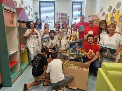 Donazione di LEGO alla Pediatria delle Apuane: un sorriso in più per i piccoli pazienti