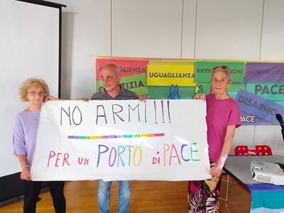 Accademia Apuana della Pace organizza un convegno contro il presunto traffico di esplosivi nel porto di Carrara il 2 luglio a Marina di Carrara