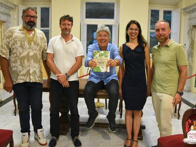 Massa Picta i colori della cultura racconta l'oro verde: nel giardino di Villa La Rinchiostra una serata dedicata a "Olio e Olivi. Quercetani e Apuani"