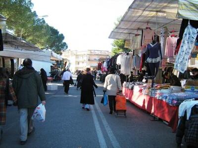 Mercato del lunedì a Carrara: si cambia per la presenza del cantiere in via Verdi. Nuova disposizione dei banchi a partire dal 21 settembre