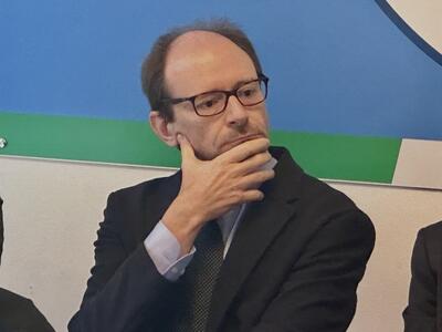 Più di 2000 beneficiari nella provincia apuana per la carta "Dedicata a te": l'annuncio dell'onorevole Amorese                                                                               e
