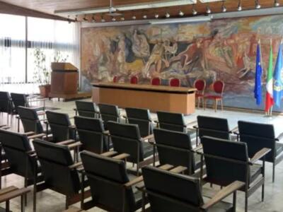 Aria di restyling in tutta Carrara: anche la sala di rappresentanza cambierà look