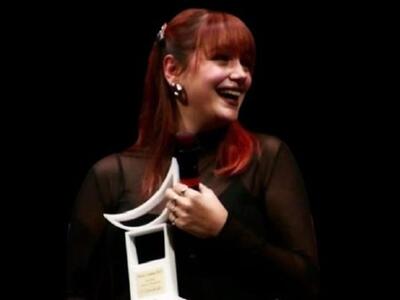 Dal Premio Lunezia Nuove Proposte 2025, alla  Pirames International e a Parole e Dintorni di Riccardo Vitanza: il percorso di successo della cantautrice Skeye