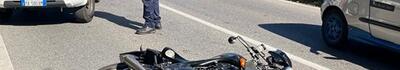 Contromano in moto finisce contro il palo della segnaletica stradale a Fivizzano: è grave un uomo di 58 anni