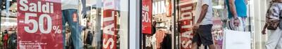 Saldi sempre meno attesi per colpa delle vendite online: la preoccupazione di Confesercenti