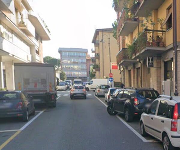 Rapinata una tabaccheria vicino alla Poste di Avenza