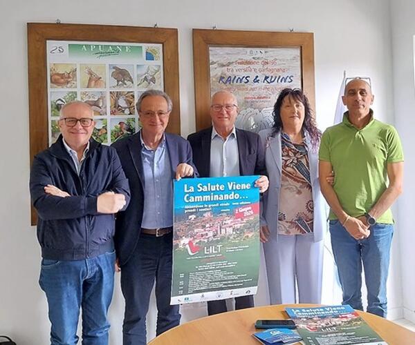 “La Salute Viene Camminando...”: il 2 giugno torna l’appuntamento con la prevenzione e la natura tra i sentieri delle Apuane  E quest’anno incontra il Festival Musica sulle Apuane