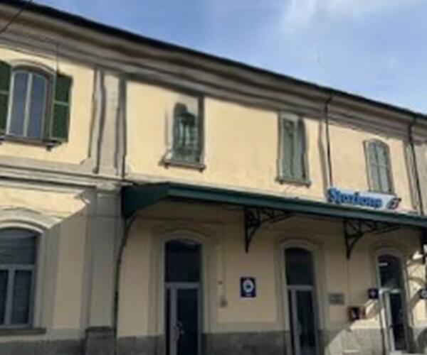 Due ragazzi di Parma folgorati da un palo della luce a Pontremoli: hanno ustioni ma non sono gravi