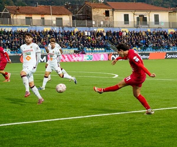 Una buona Carrarese non va oltre il pareggio 0 a 0 in casa con la Reggiana