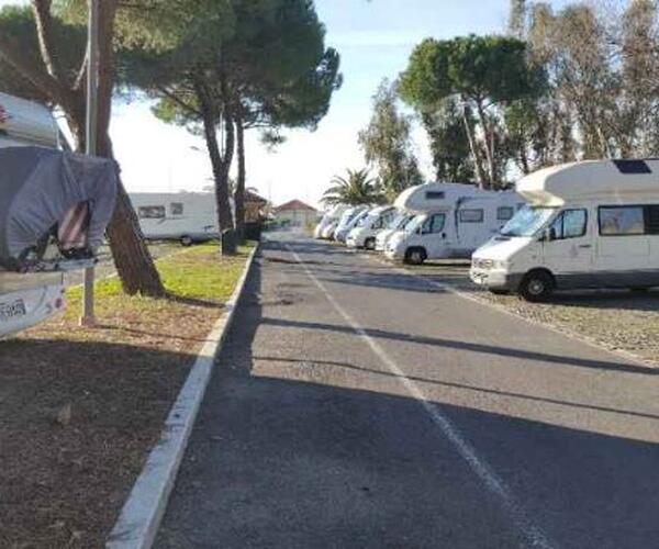 Parcheggi estivi a Marina di Carrara. I diritti dei cittadini non vanno in vacanza: la lettera aperta di Florida Nicolai