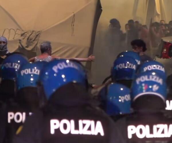 Bologna: pieno sostegno alle Forze dell'Ordine. Basta con chi alimenta odio e violenza.