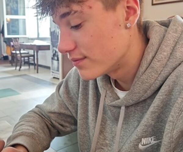 Edoardo Mosti, 19 anni e un futuro davanti. Massa piange il suo ragazzo d'oro
