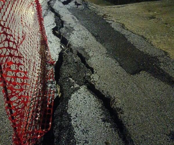 Cedimento sulla strada di Casette: la segnalazione del Circolo della Montagna Rifondazione Comunista Massa