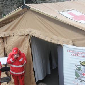 Gente davanti al Pma