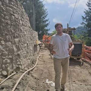 Strada di accesso al Castello Malaspina di Tresana 2