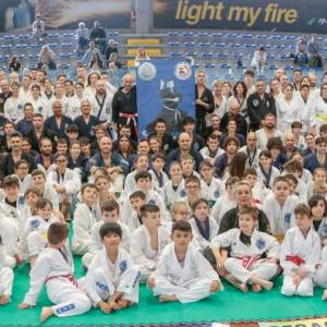 74a45ae9-578c-430e-a3fd-af9facfc5ac5-1_all_5977