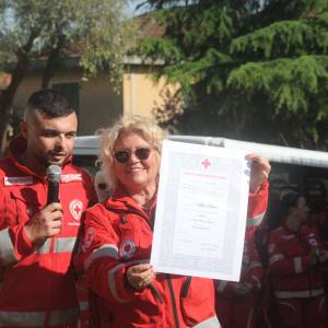 Consegna attestato a Rita Peroni