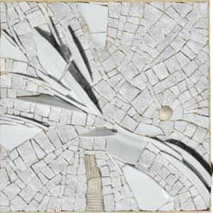 ok) G. Alvich -Vento di pietra-2026, marmo, ceramica guscio, cm 30x 30