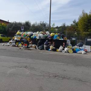 Raccolta differenziata in località Poggi 1